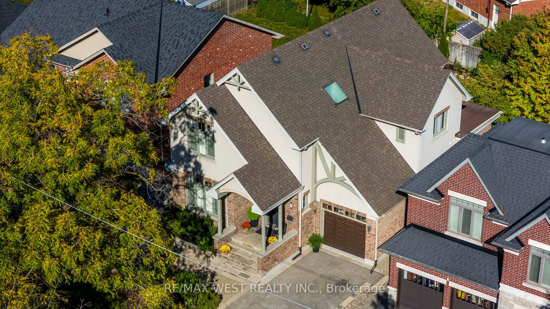 Photo 37 of 11 Tremont Road, Etobicoke, Islington-City Centre West — HOMEH