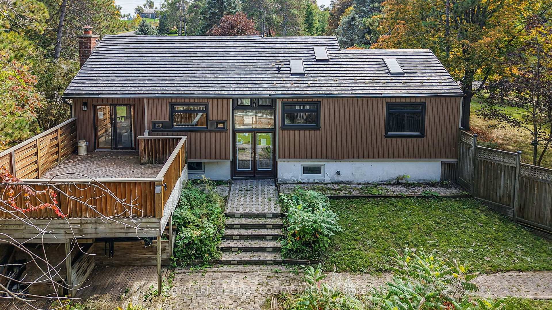 Photo 7 of 2 Briarwood Court, Springwater, Rural Springwater — HOMEH