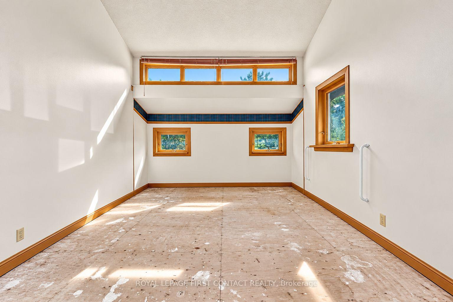 Photo 16 of 2 Briarwood Court, Springwater, Rural Springwater — HOMEH