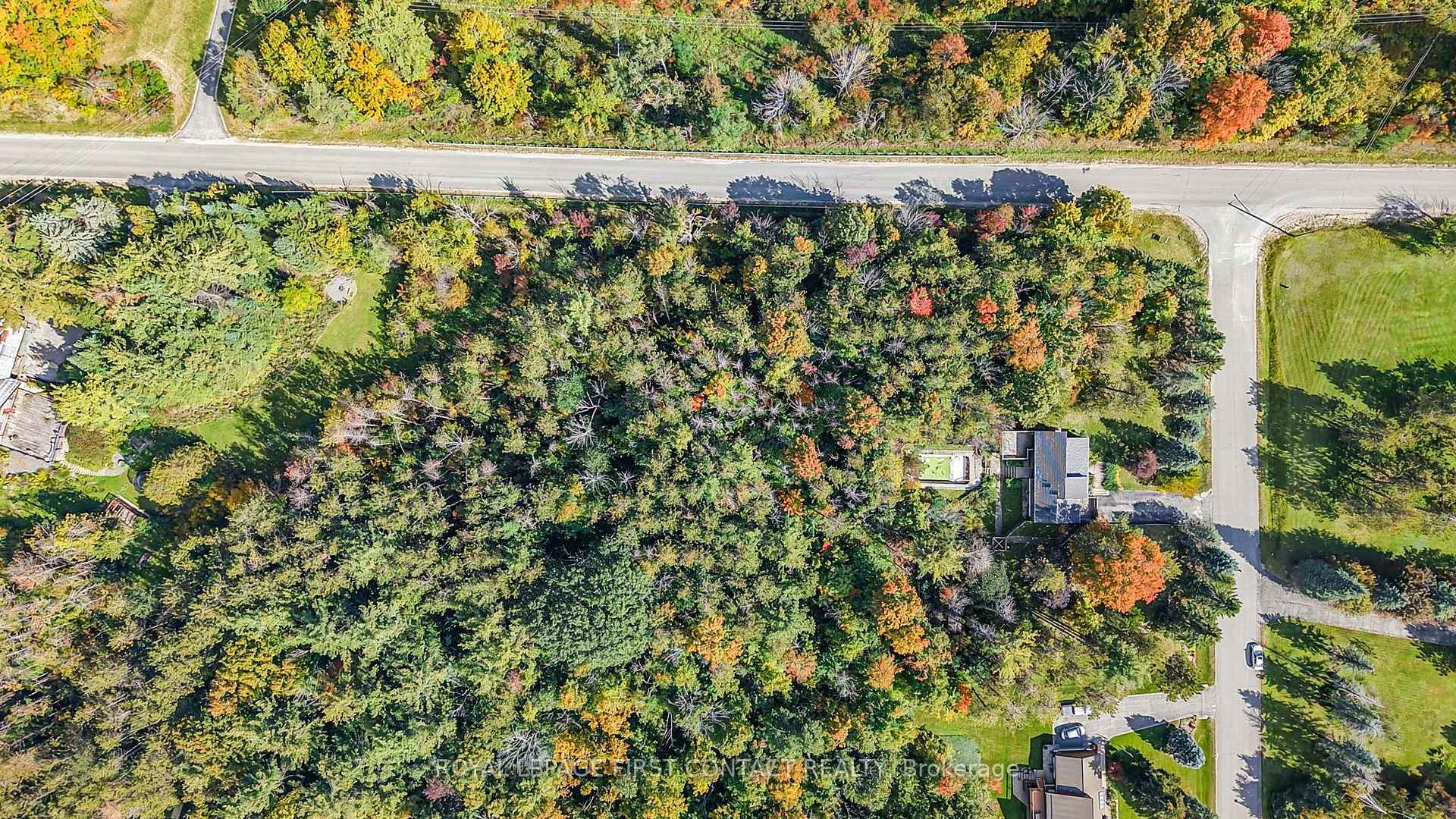 Photo 26 of 2 Briarwood Court, Springwater, Rural Springwater — HOMEH