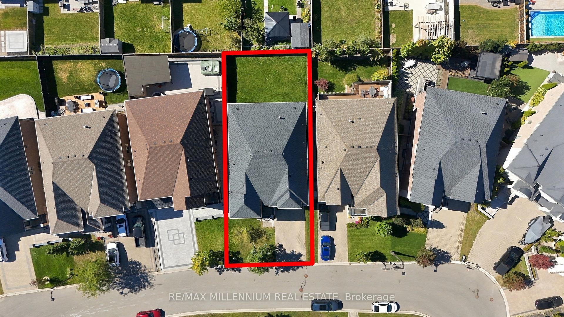 Photo 9 of 49 Torgan Trail, Vaughan, Kleinburg — HOMEH