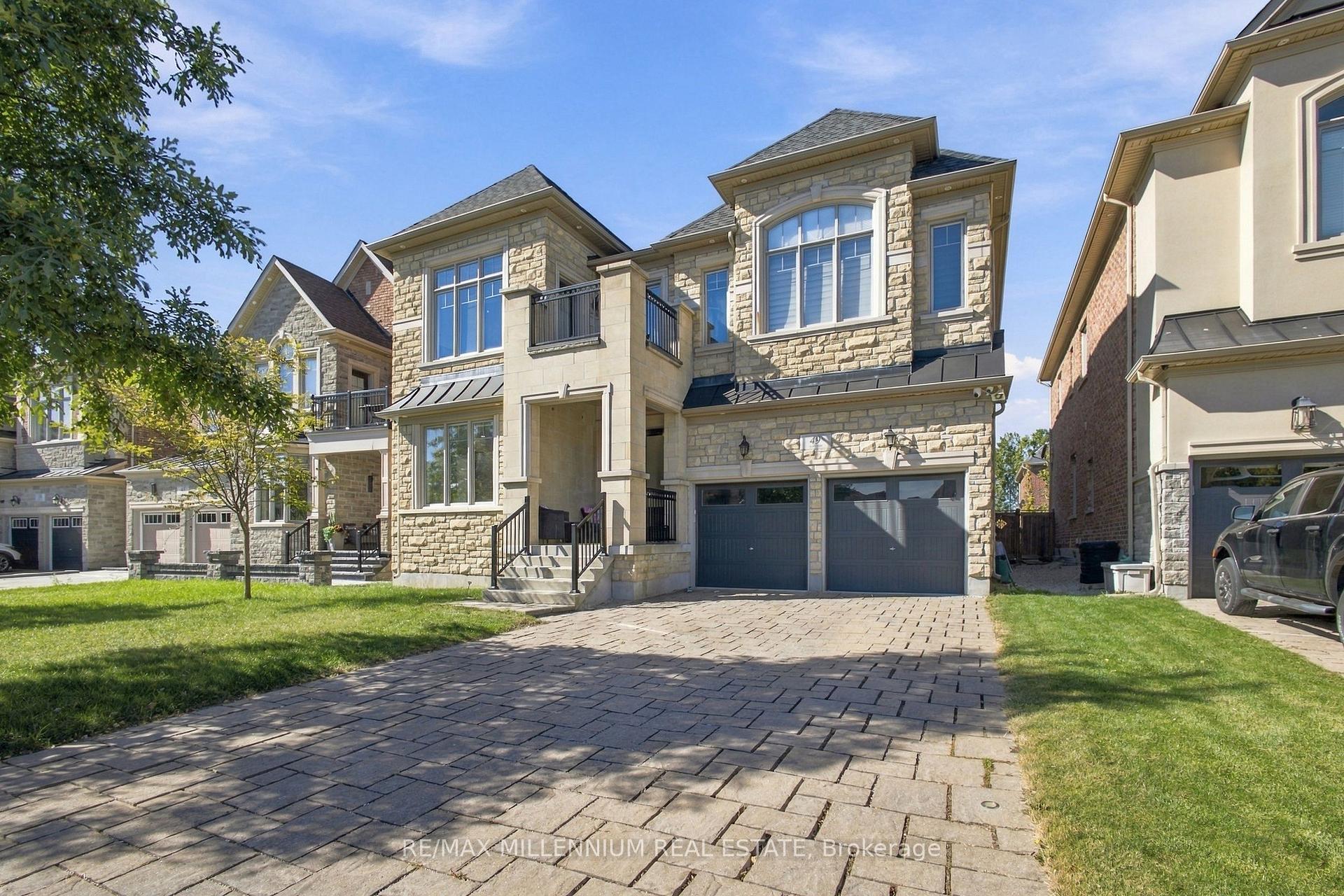 Photo 13 of 49 Torgan Trail, Vaughan, Kleinburg — HOMEH