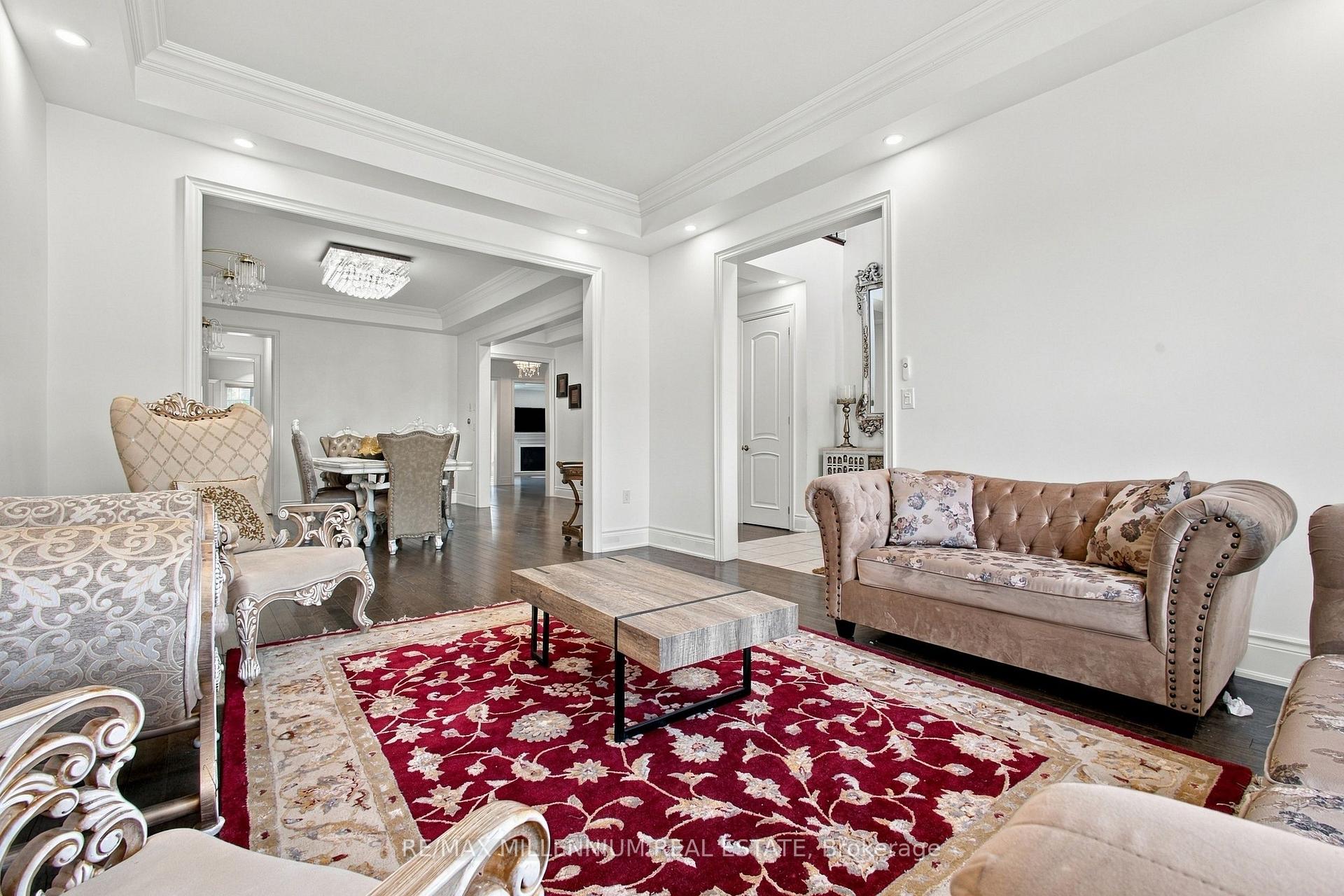 Photo 21 of 49 Torgan Trail, Vaughan, Kleinburg — HOMEH