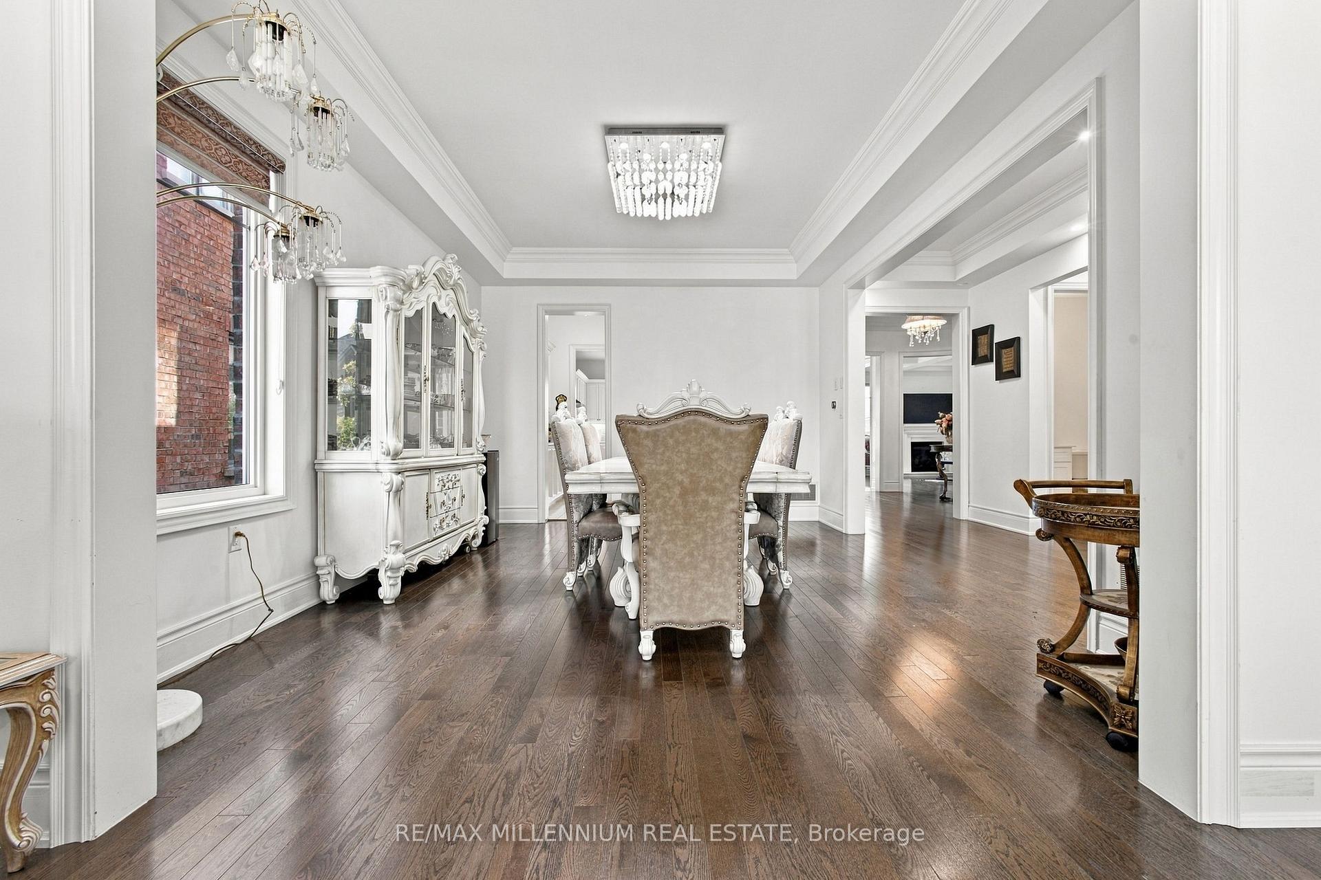 Photo 23 of 49 Torgan Trail, Vaughan, Kleinburg — HOMEH