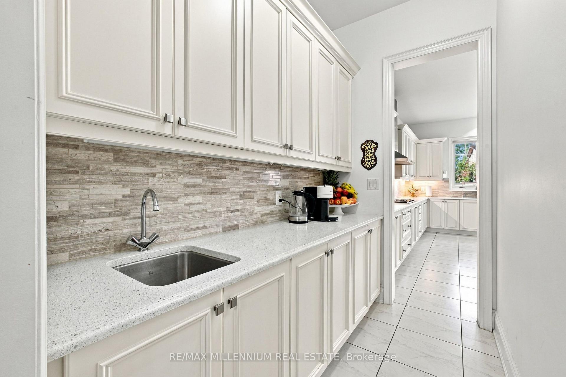 Photo 51 of 49 Torgan Trail, Vaughan, Kleinburg — HOMEH