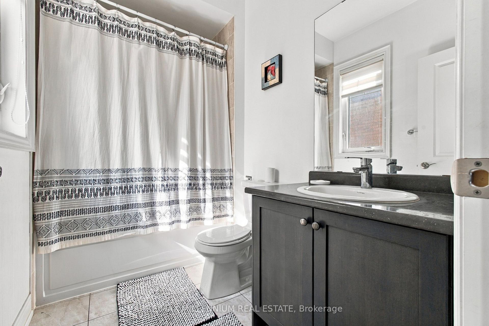 Photo 77 of 49 Torgan Trail, Vaughan, Kleinburg — HOMEH