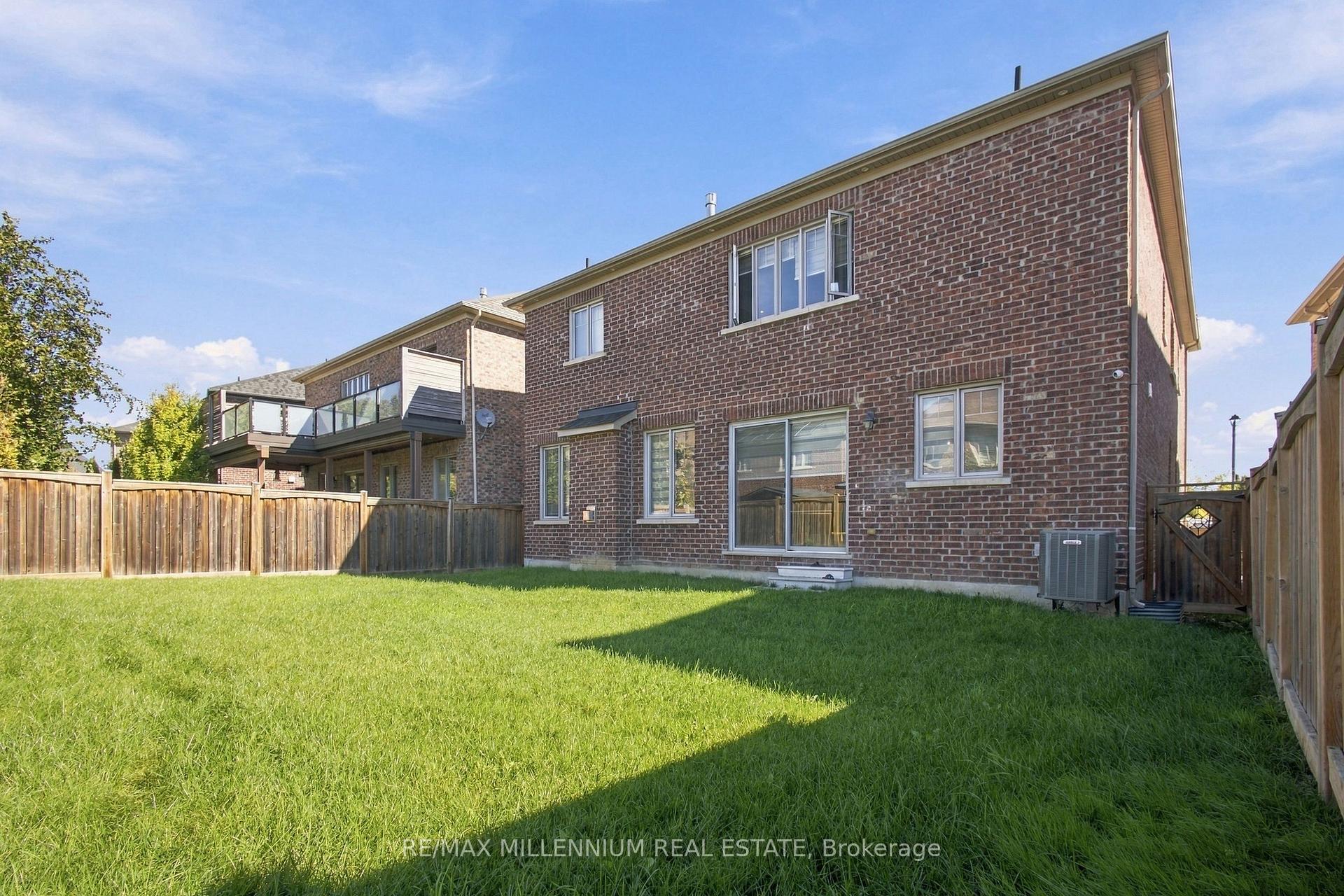 Photo 85 of 49 Torgan Trail, Vaughan, Kleinburg — HOMEH