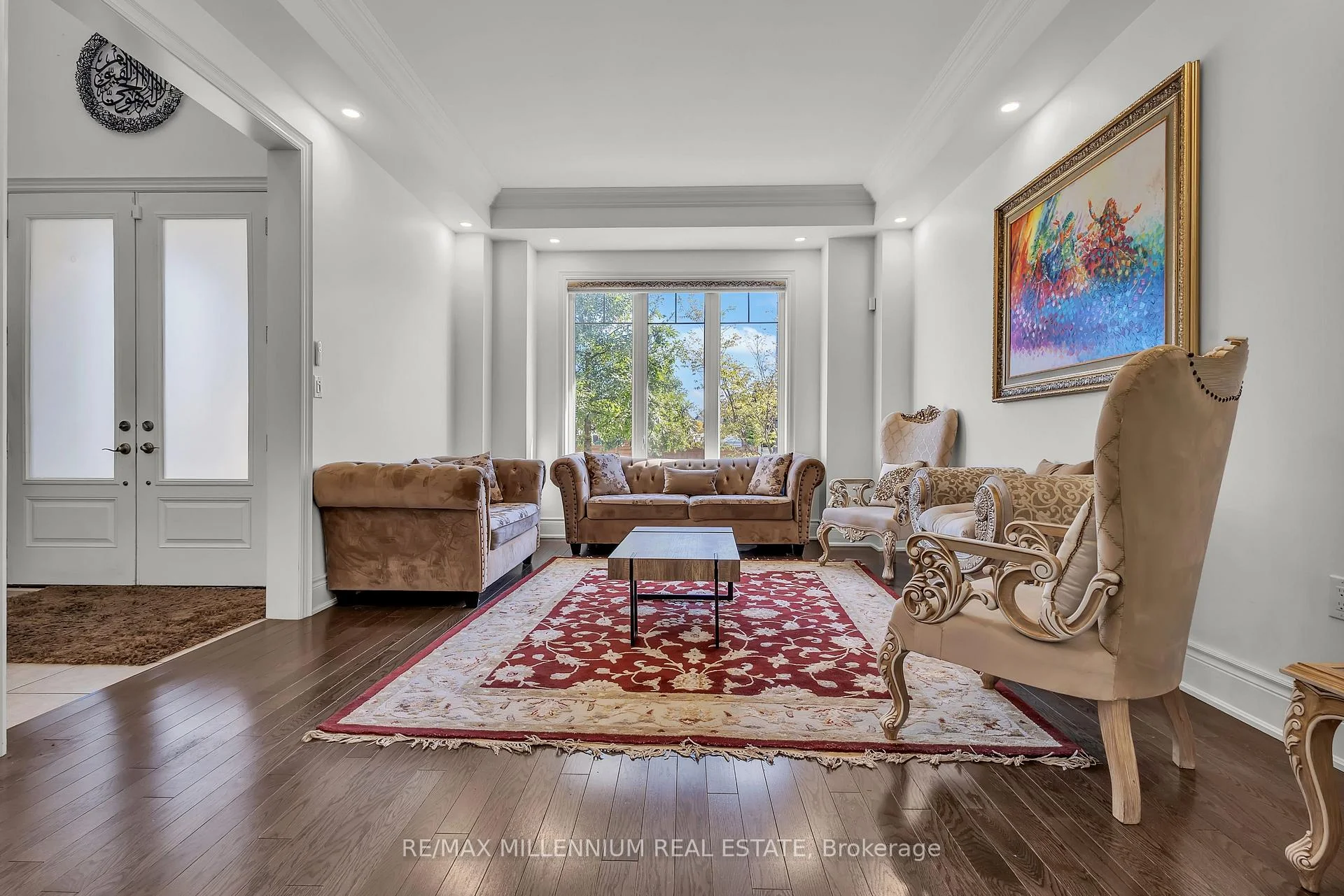 Photo 12 of 49 Torgan Trail, Vaughan, Kleinburg — HOMEH