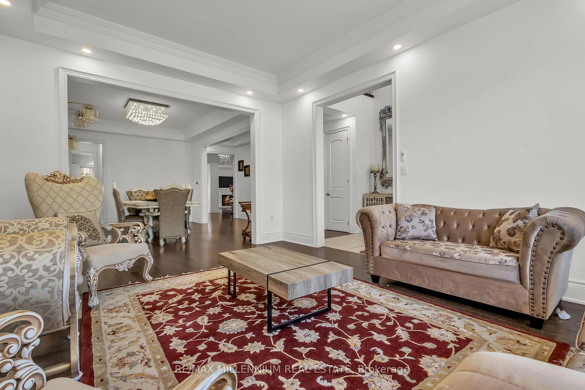 Photo 14 of 49 Torgan Trail, Vaughan, Kleinburg — HOMEH