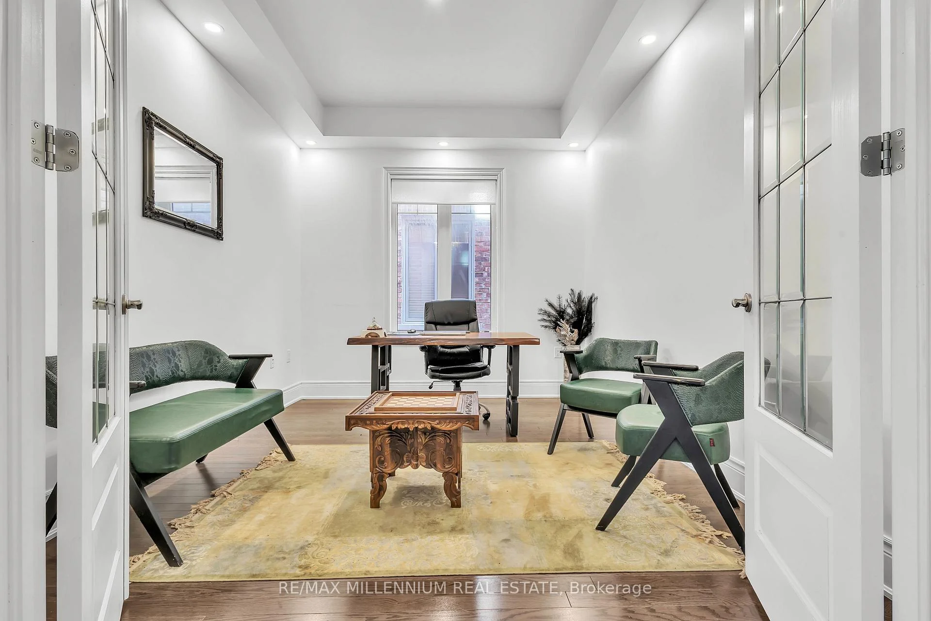 Photo 22 of 49 Torgan Trail, Vaughan, Kleinburg — HOMEH