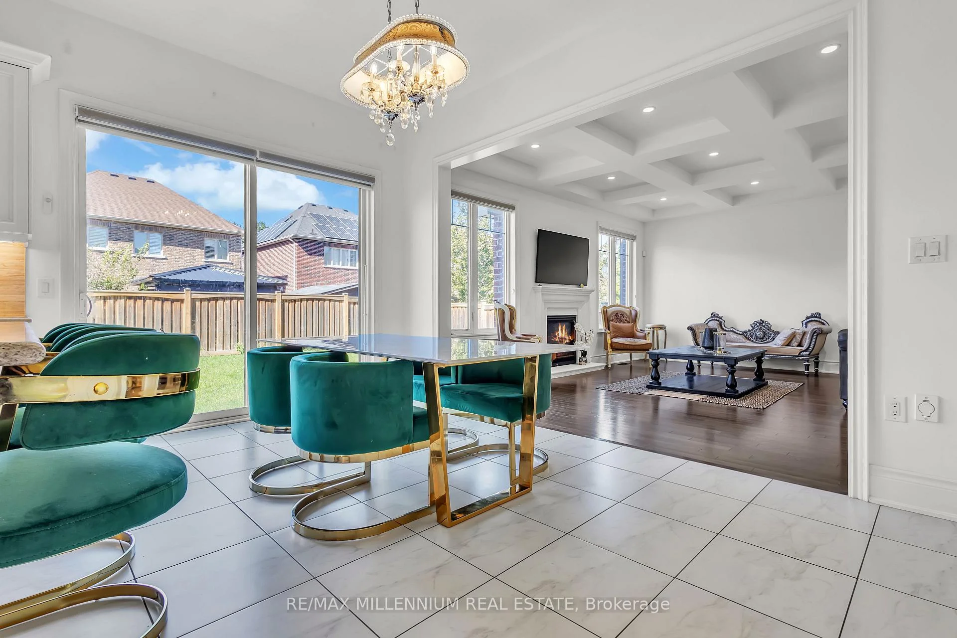 Photo 34 of 49 Torgan Trail, Vaughan, Kleinburg — HOMEH