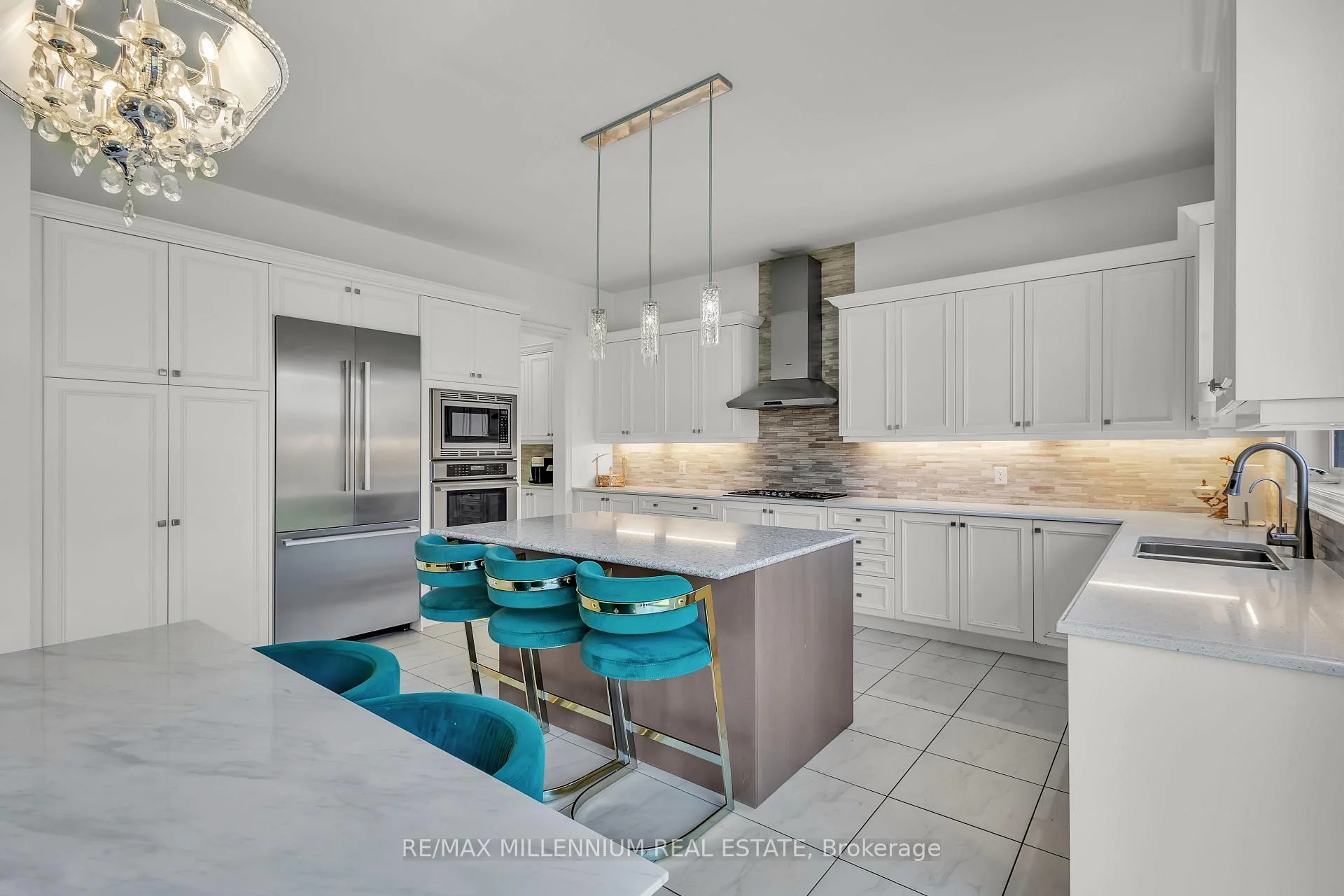 Photo 36 of 49 Torgan Trail, Vaughan, Kleinburg — HOMEH