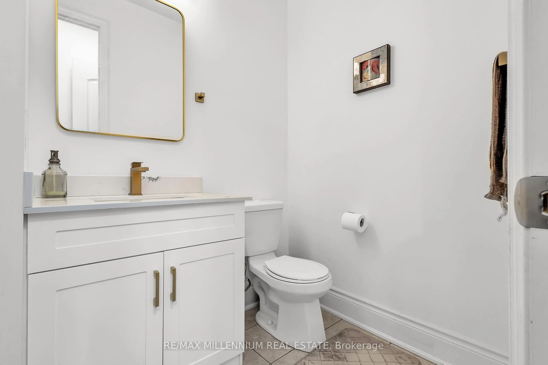 Photo 46 of 49 Torgan Trail, Vaughan, Kleinburg — HOMEH