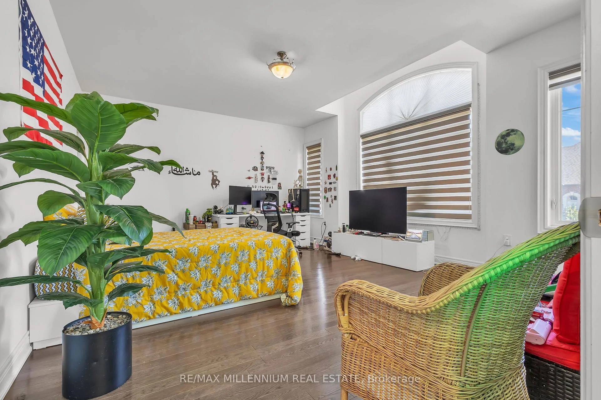 Photo 64 of 49 Torgan Trail, Vaughan, Kleinburg — HOMEH