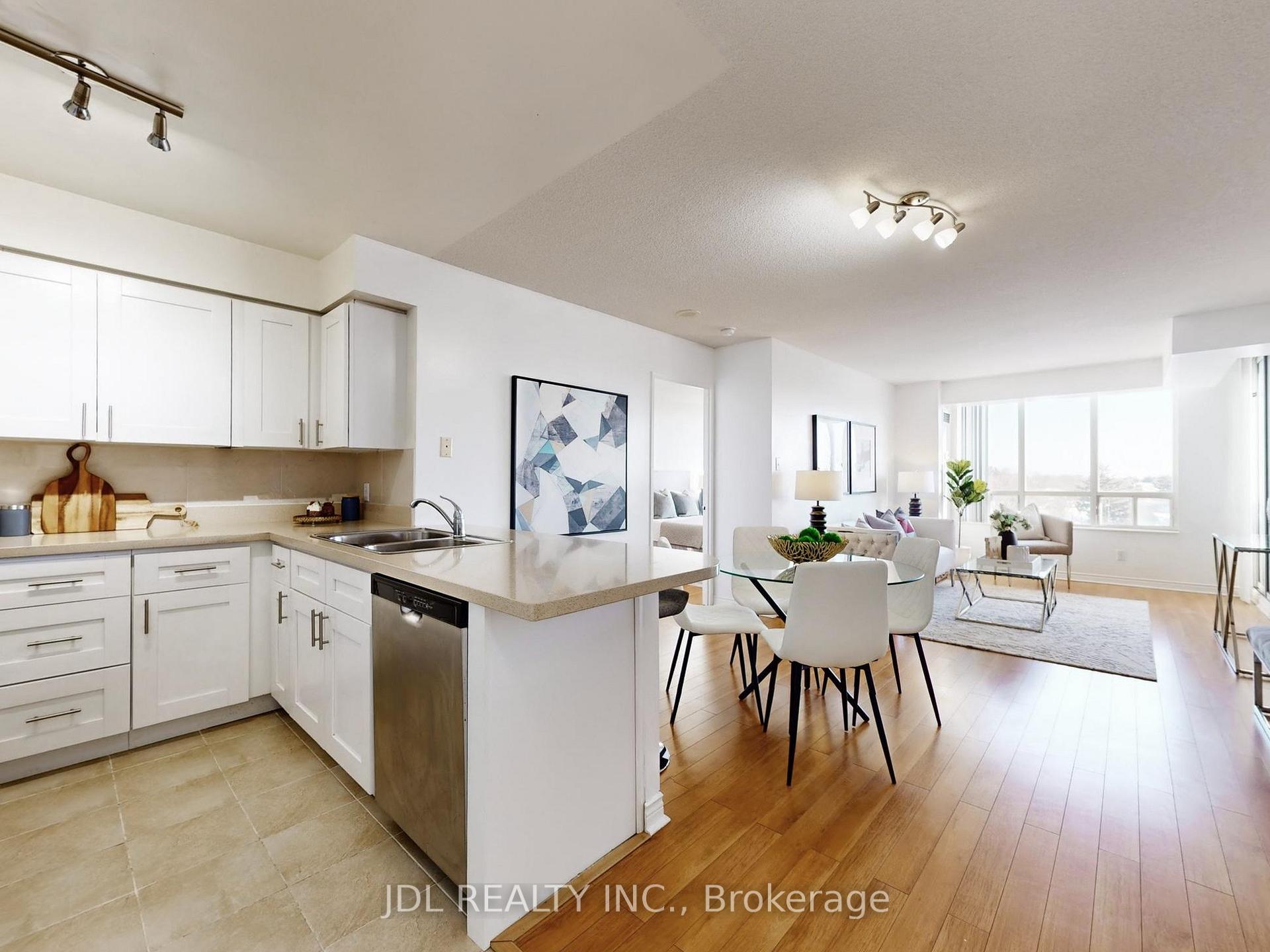 Photo 1 of Unit 906, 260 Doris Avenue, North York, Willowdale East — HOMEH