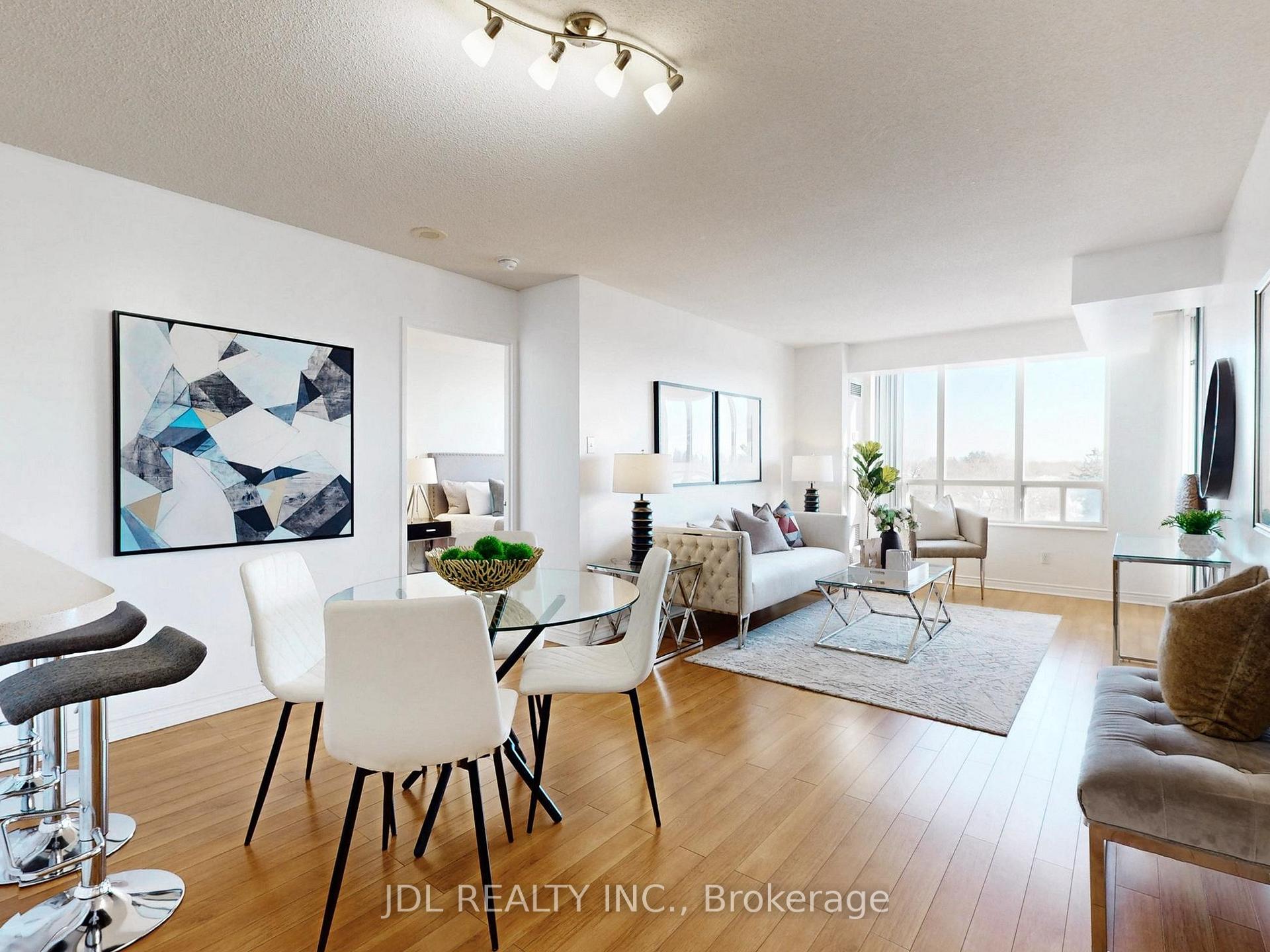 Photo 12 of Unit 906, 260 Doris Avenue, North York, Willowdale East — HOMEH
