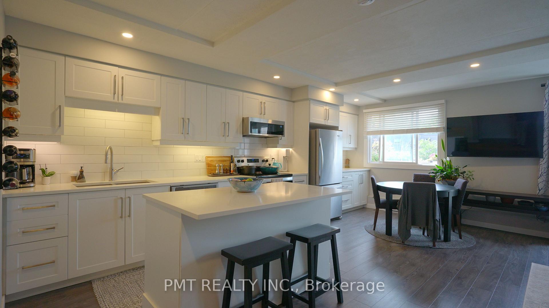 Photo 3 of Unit 203, 10 Cooper Street, Cambridge, Hespeler Village — HOMEH