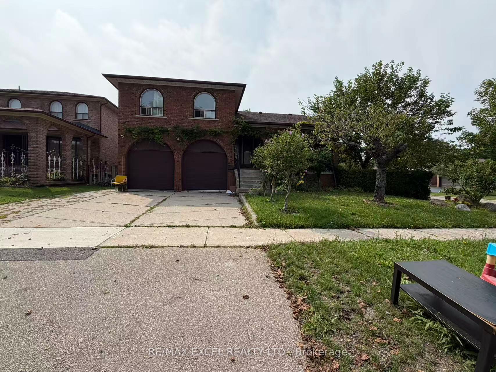 Photo 2 of Unit Upper, 56 Leafield Drive, Scarborough, L'Amoreaux — HOMEH
