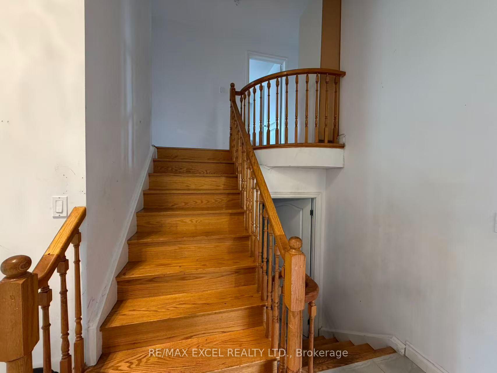 Photo 13 of Unit Upper, 56 Leafield Drive, Scarborough, L'Amoreaux — HOMEH