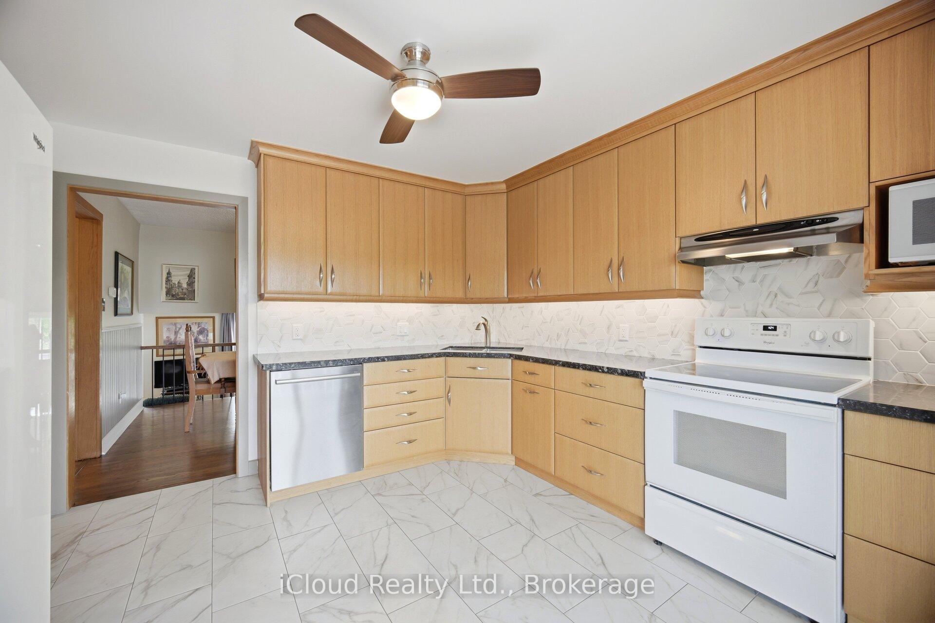 Photo 6 of 82 English Street, Brampton, Brampton West — HOMEH
