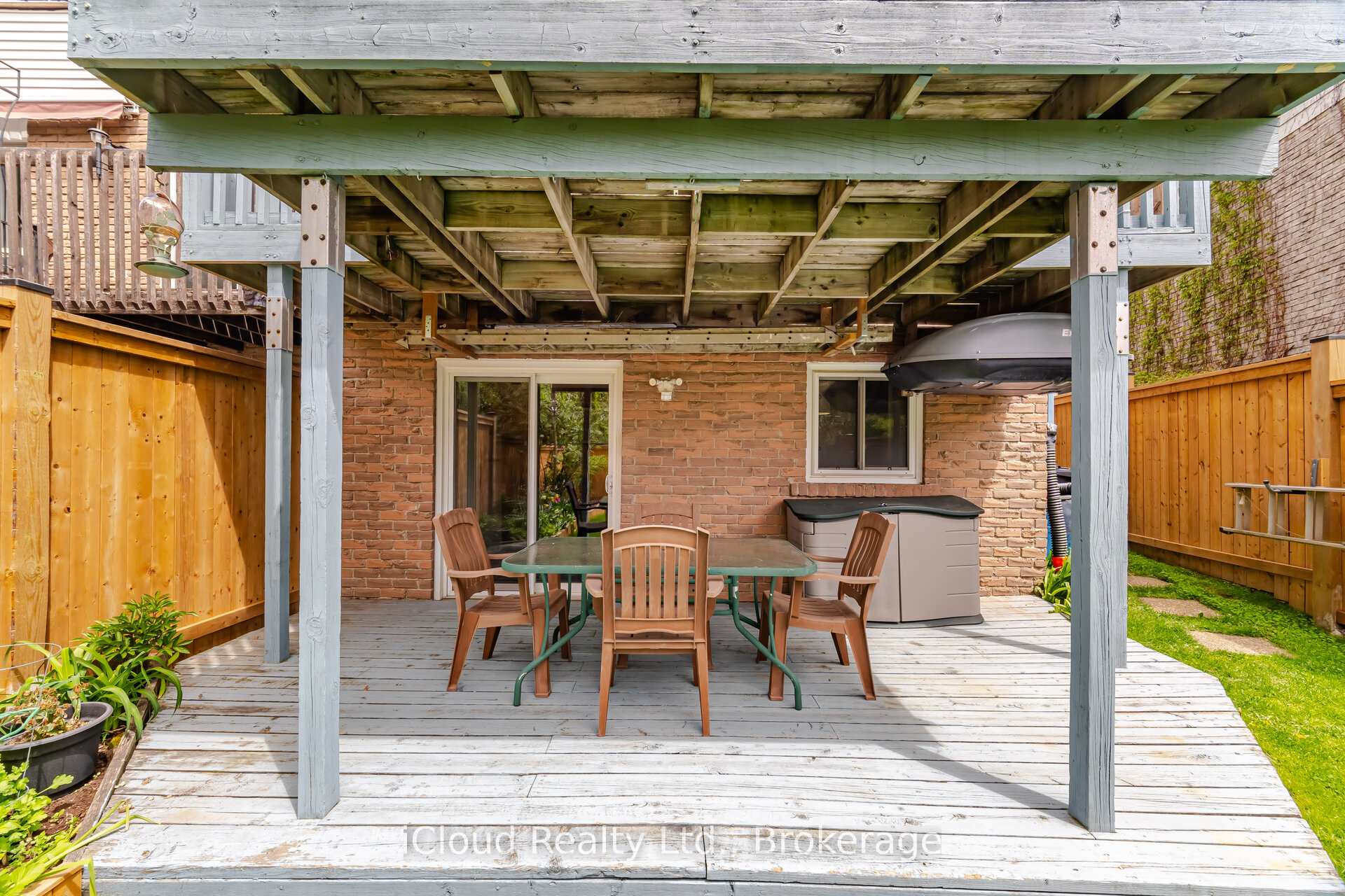 Photo 44 of 82 English Street, Brampton, Brampton West — HOMEH