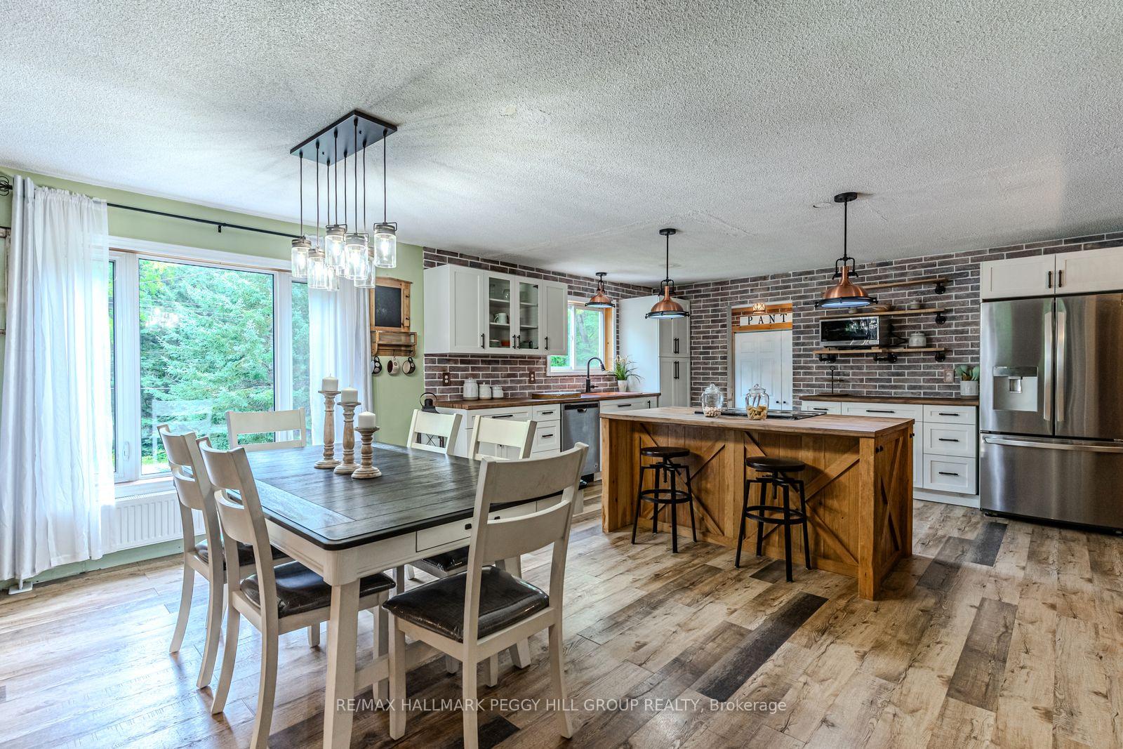 Photo 3 of 1450 Beiers Road, Gravenhurst, Morrison — HOMEH