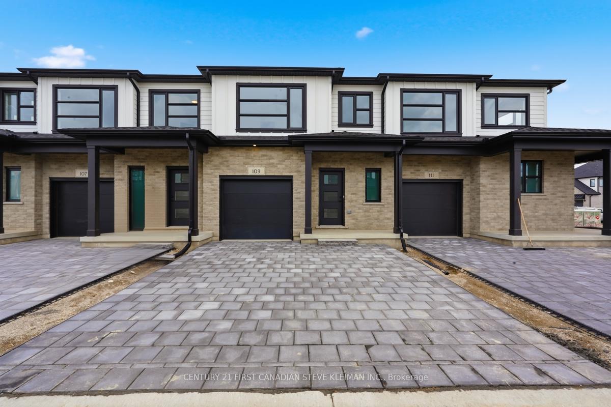 Photo of Unit 105, 2840 Buroak Drive