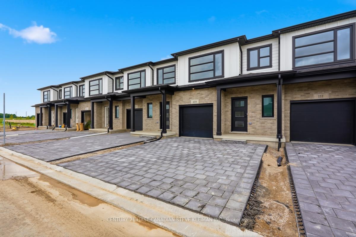 Photo 2 of Unit 105, 2840 Buroak Drive, London, North S — HOMEH