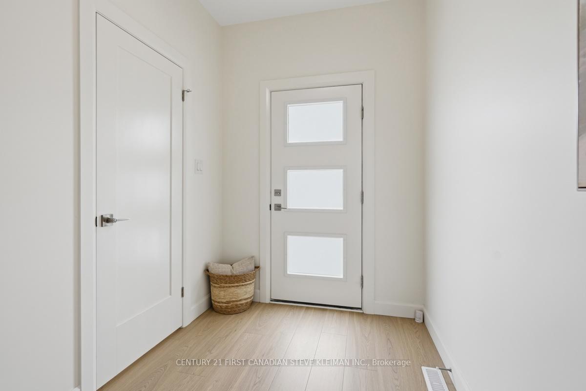 Photo 6 of Unit 105, 2840 Buroak Drive, London, North S — HOMEH