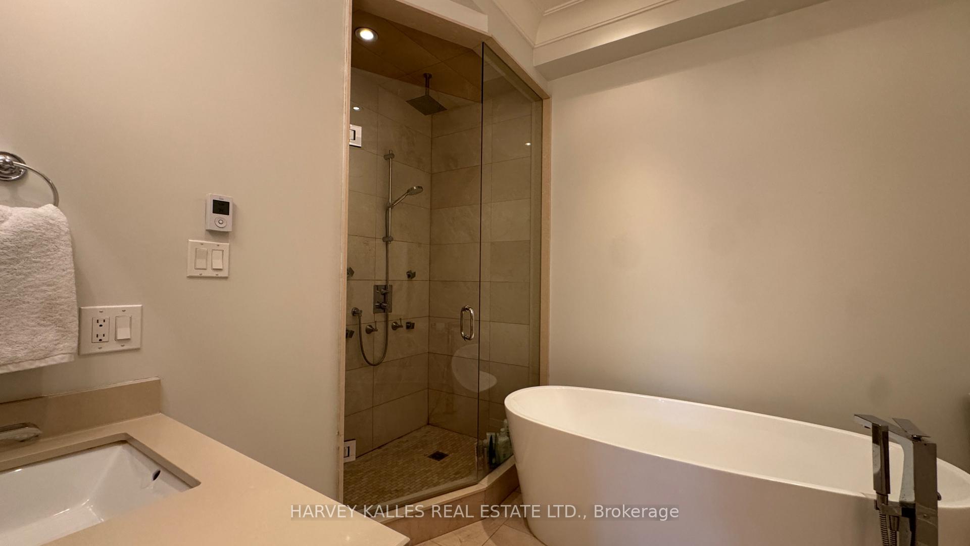 Photo 13 of 1042 Avenue Road, Toronto, Yonge-Eglinton — HOMEH