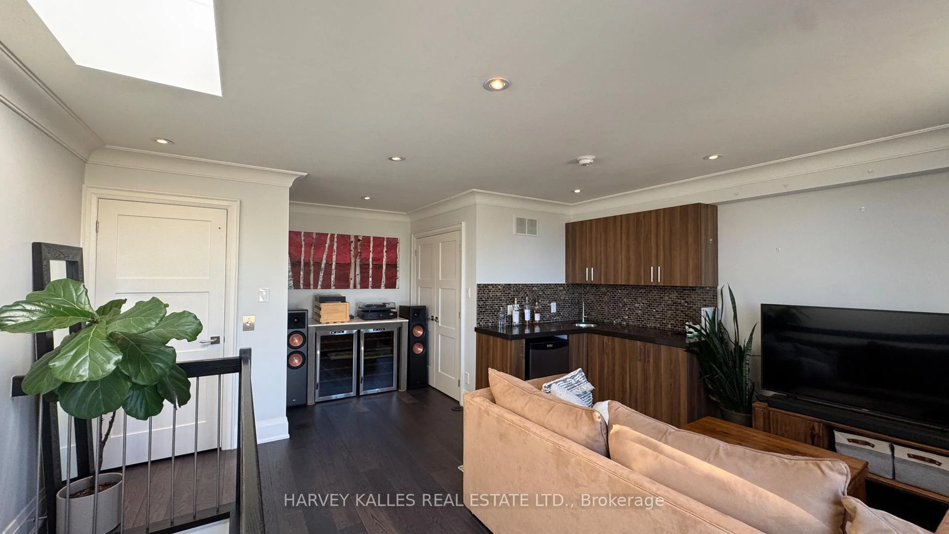 Photo 20 of 1042 Avenue Road, Toronto, Yonge-Eglinton — HOMEH
