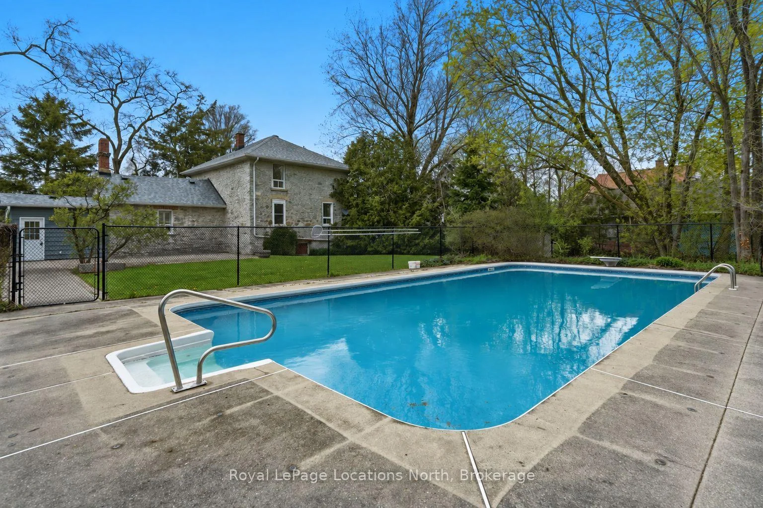 Photo 1 of 562 Cameron Street, Collingwood — HOMEH