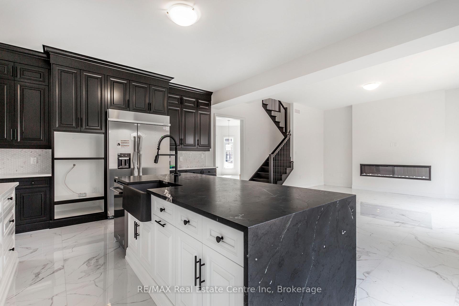 Photo 8 of 143 Ambrous Crescent, Guelph, Kortright East — HOMEH