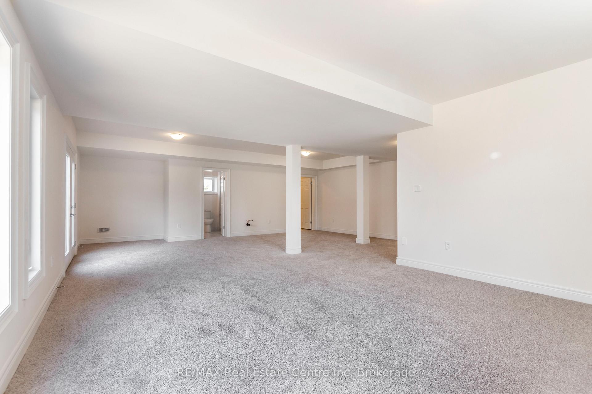 Photo 21 of 143 Ambrous Crescent, Guelph, Kortright East — HOMEH