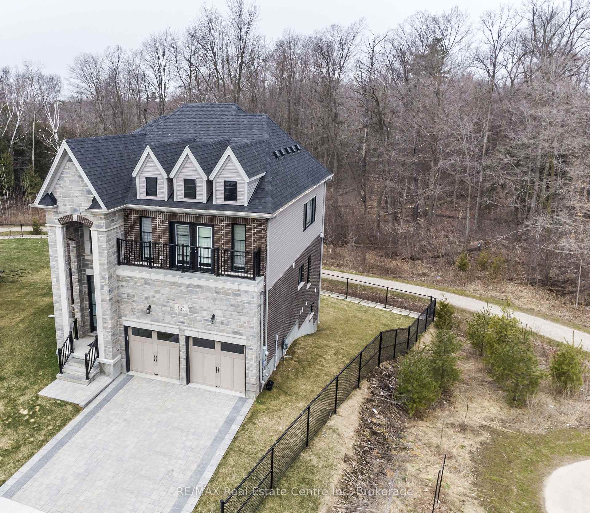 Photo 27 of 143 Ambrous Crescent, Guelph, Kortright East — HOMEH