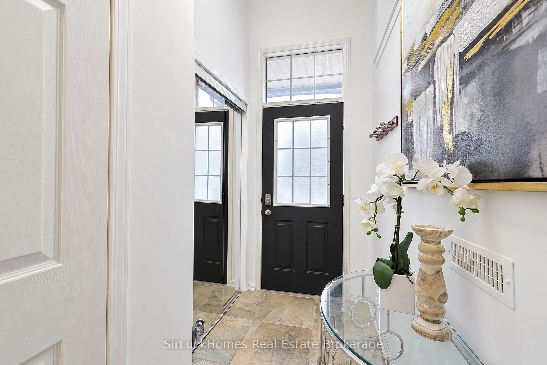 Photo 3 of Unit 22, 250 Richvale Drive S, Brampton, Heart Lake East — HOMEH