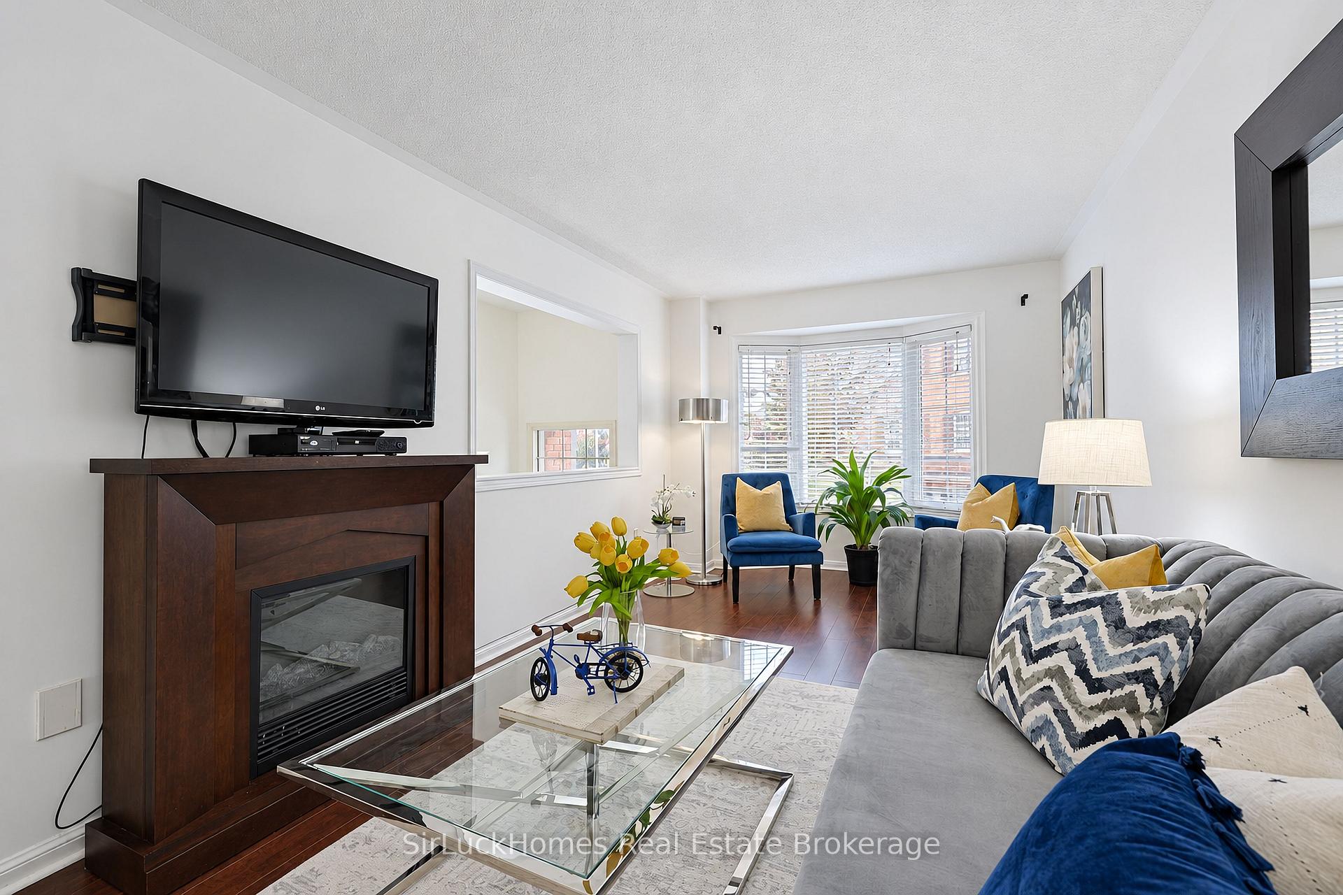 Photo 8 of Unit 22, 250 Richvale Drive S, Brampton, Heart Lake East — HOMEH