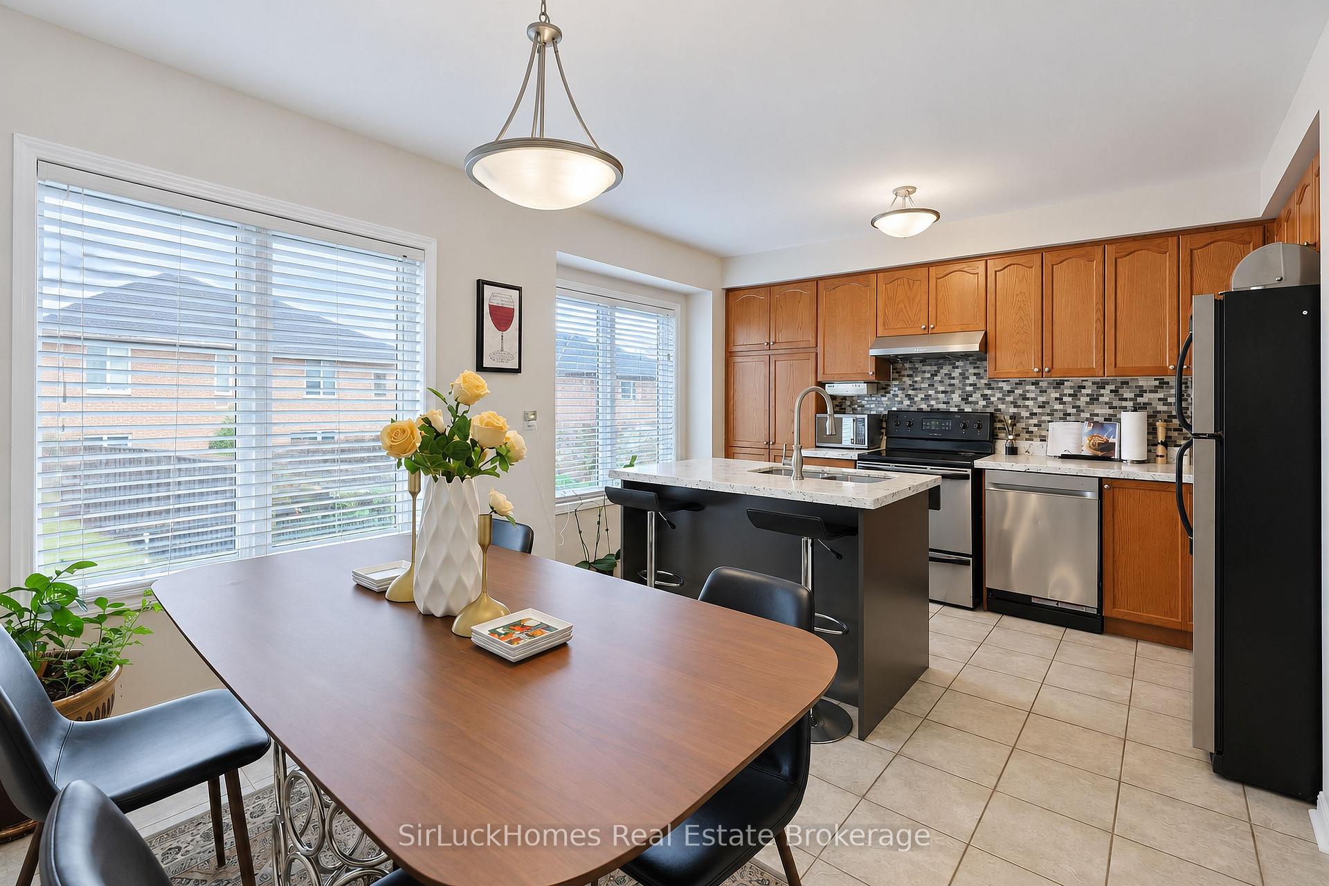 Photo 15 of Unit 22, 250 Richvale Drive S, Brampton, Heart Lake East — HOMEH