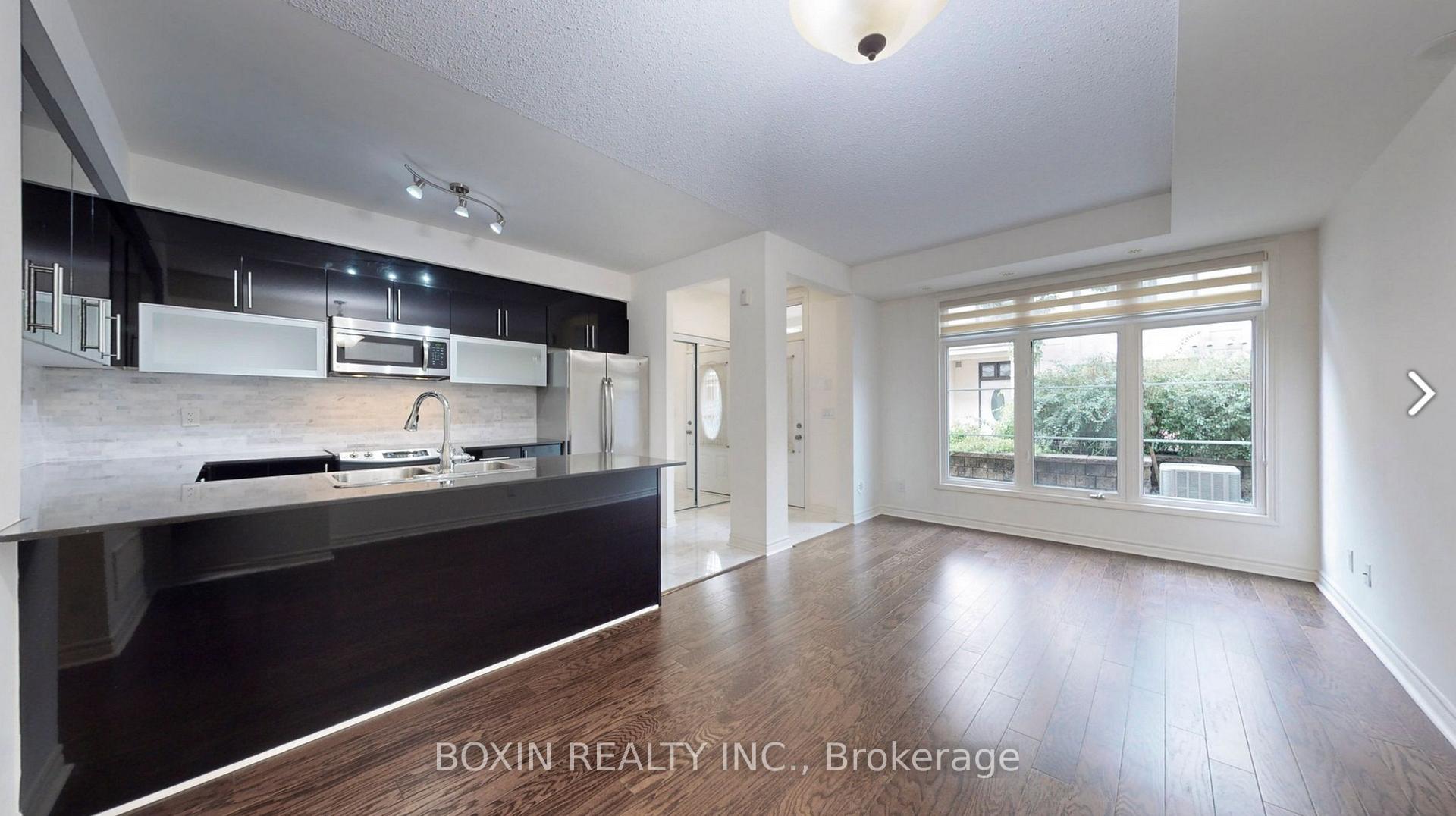 Photo 2 of Unit 14, 7 Brighton Place, Vaughan, Crestwood-Springfarm-Yorkhill — HOMEH