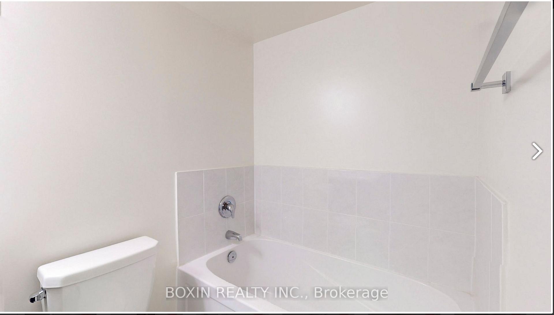 Photo 16 of Unit 14, 7 Brighton Place, Vaughan, Crestwood-Springfarm-Yorkhill — HOMEH