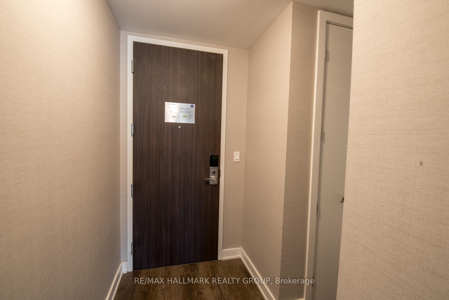 Photo 4 of Unit 210, 111 Champagne Avenue, Ottawa, West Centre Town — HOMEH