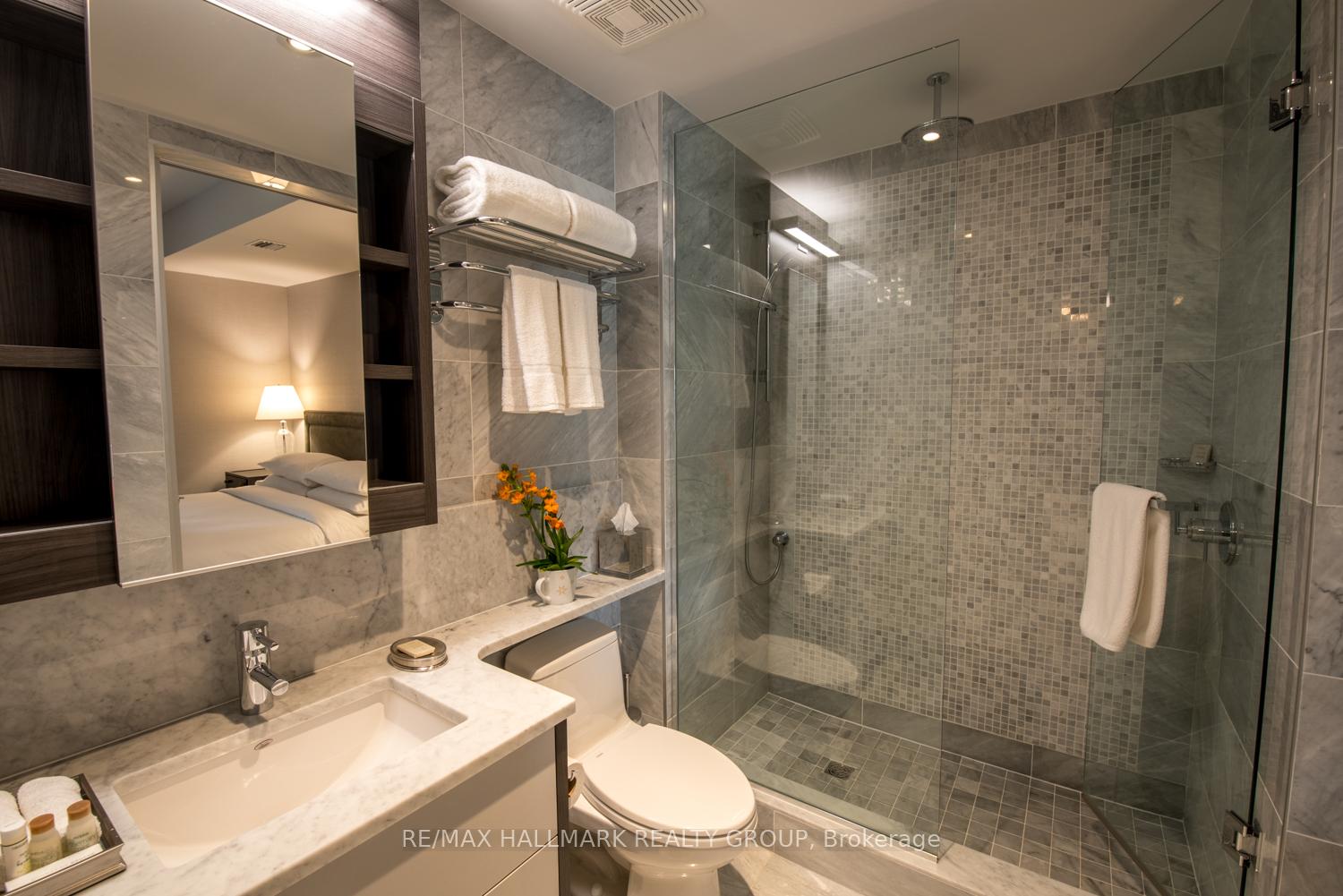 Photo 6 of Unit 210, 111 Champagne Avenue, Ottawa, West Centre Town — HOMEH