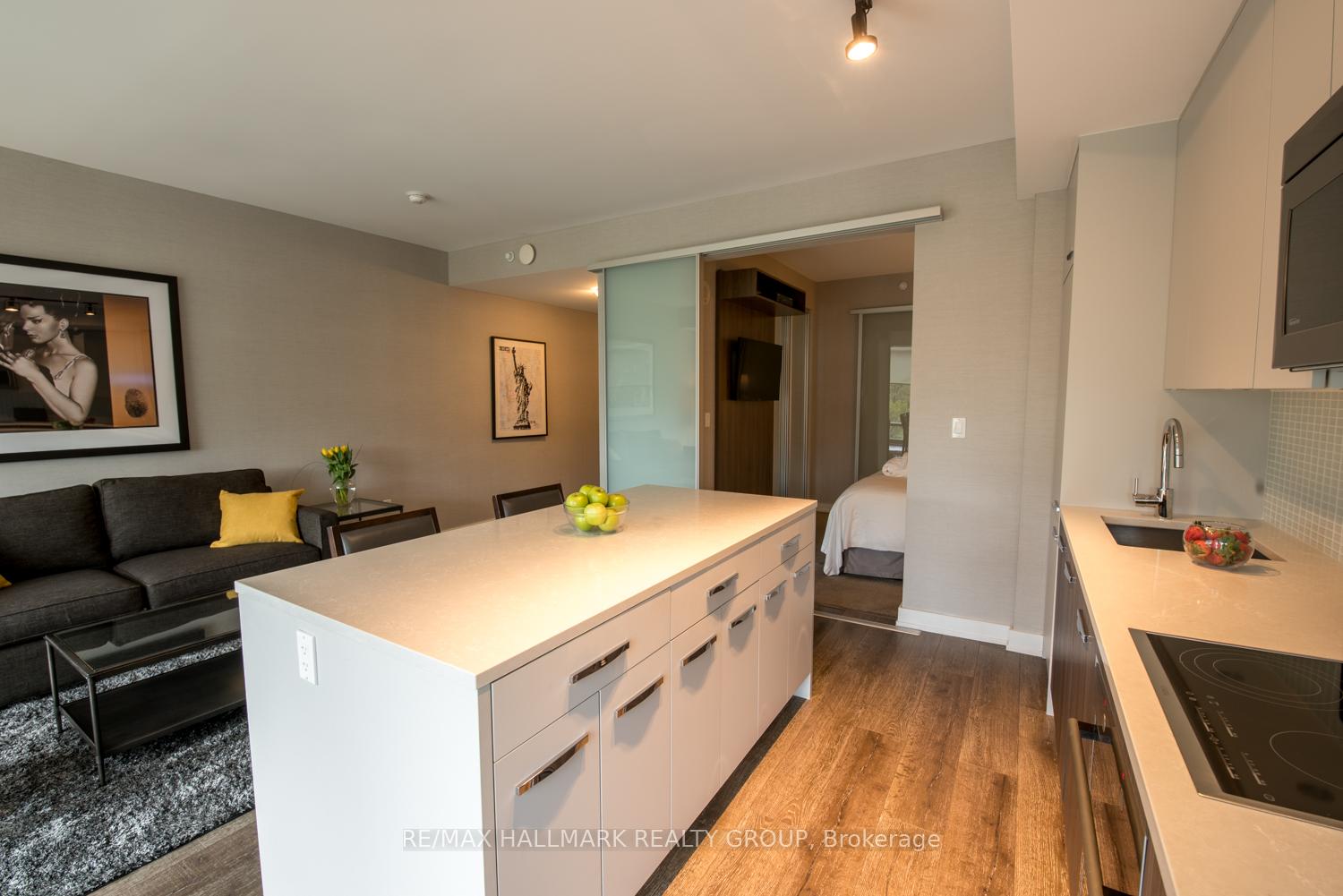 Photo 14 of Unit 210, 111 Champagne Avenue, Ottawa, West Centre Town — HOMEH
