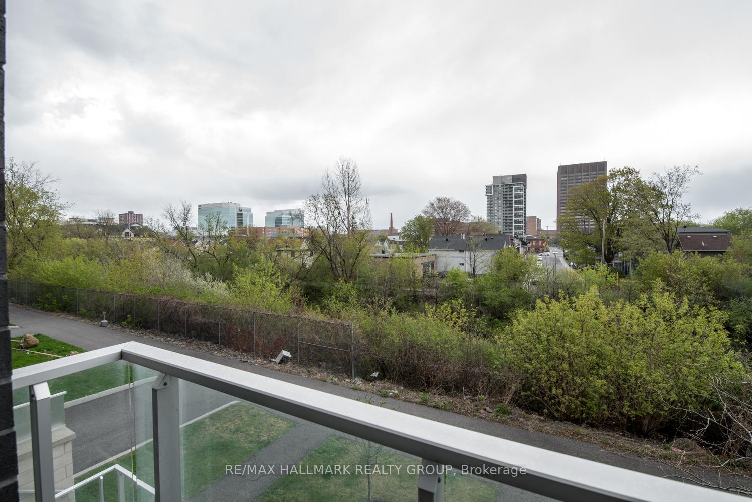 Photo 17 of Unit 210, 111 Champagne Avenue, Ottawa, West Centre Town — HOMEH