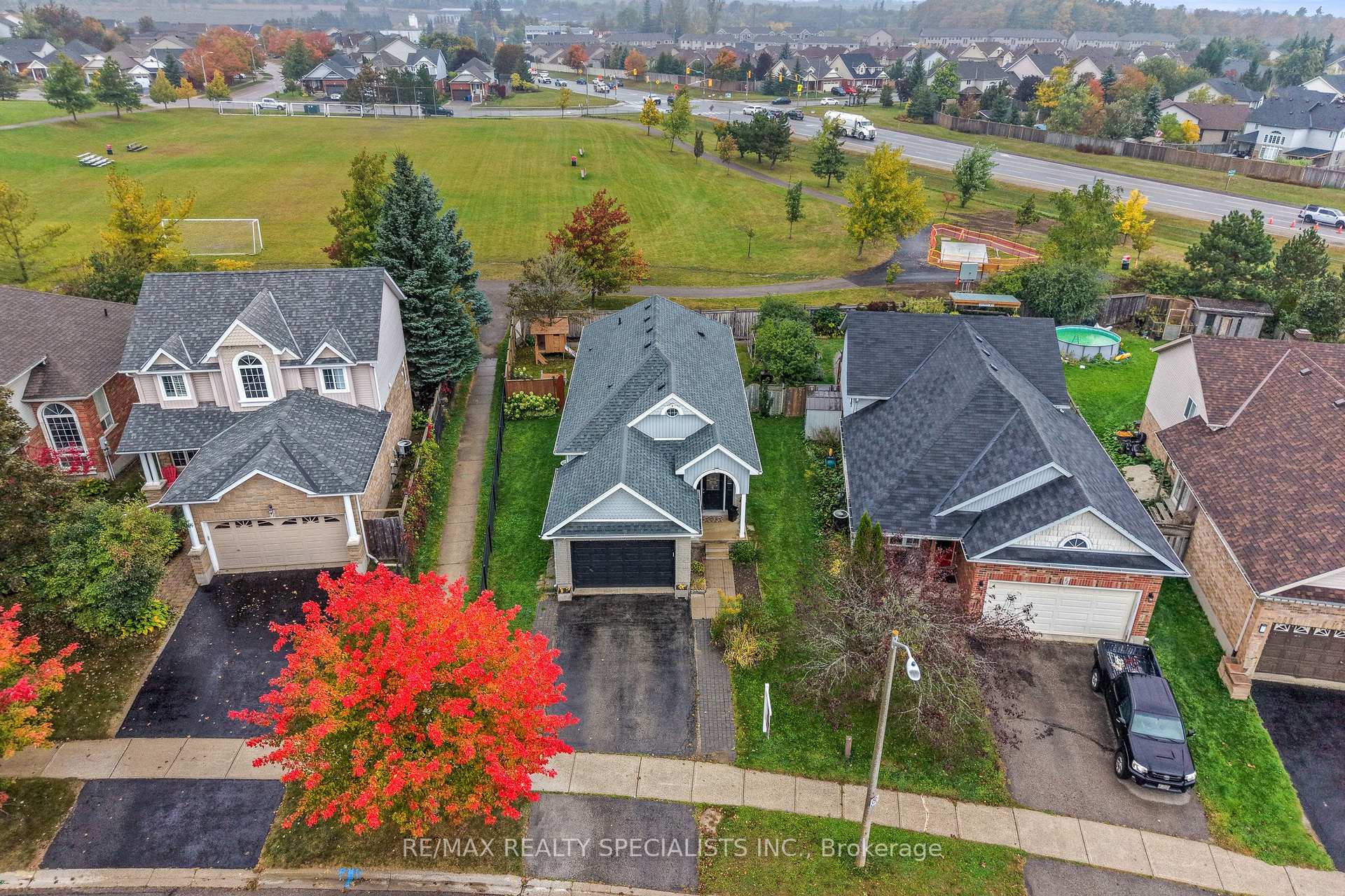 Photo 5 of 43 Hunter Road, Orangeville — HOMEH