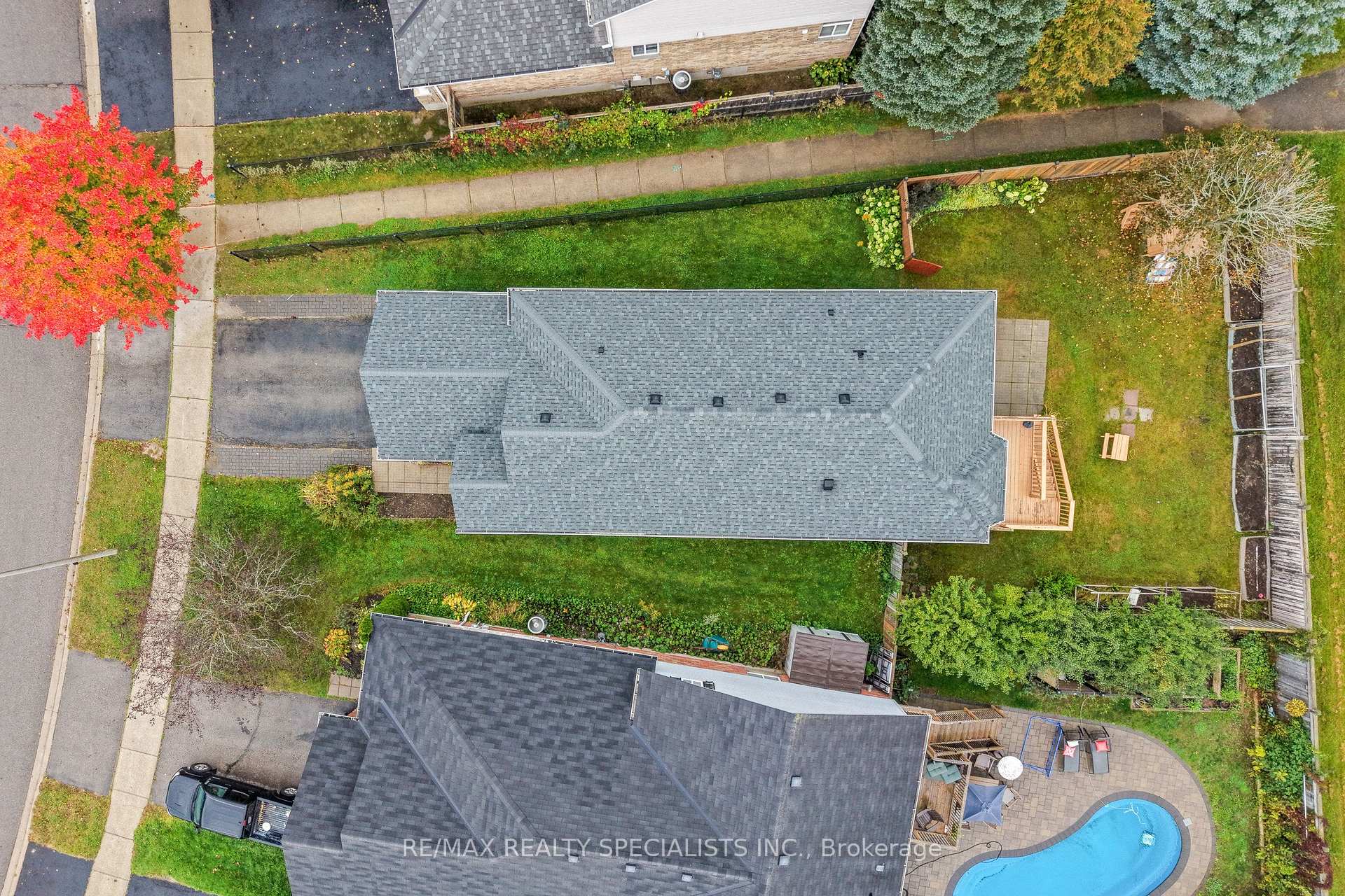 Photo 7 of 43 Hunter Road, Orangeville — HOMEH