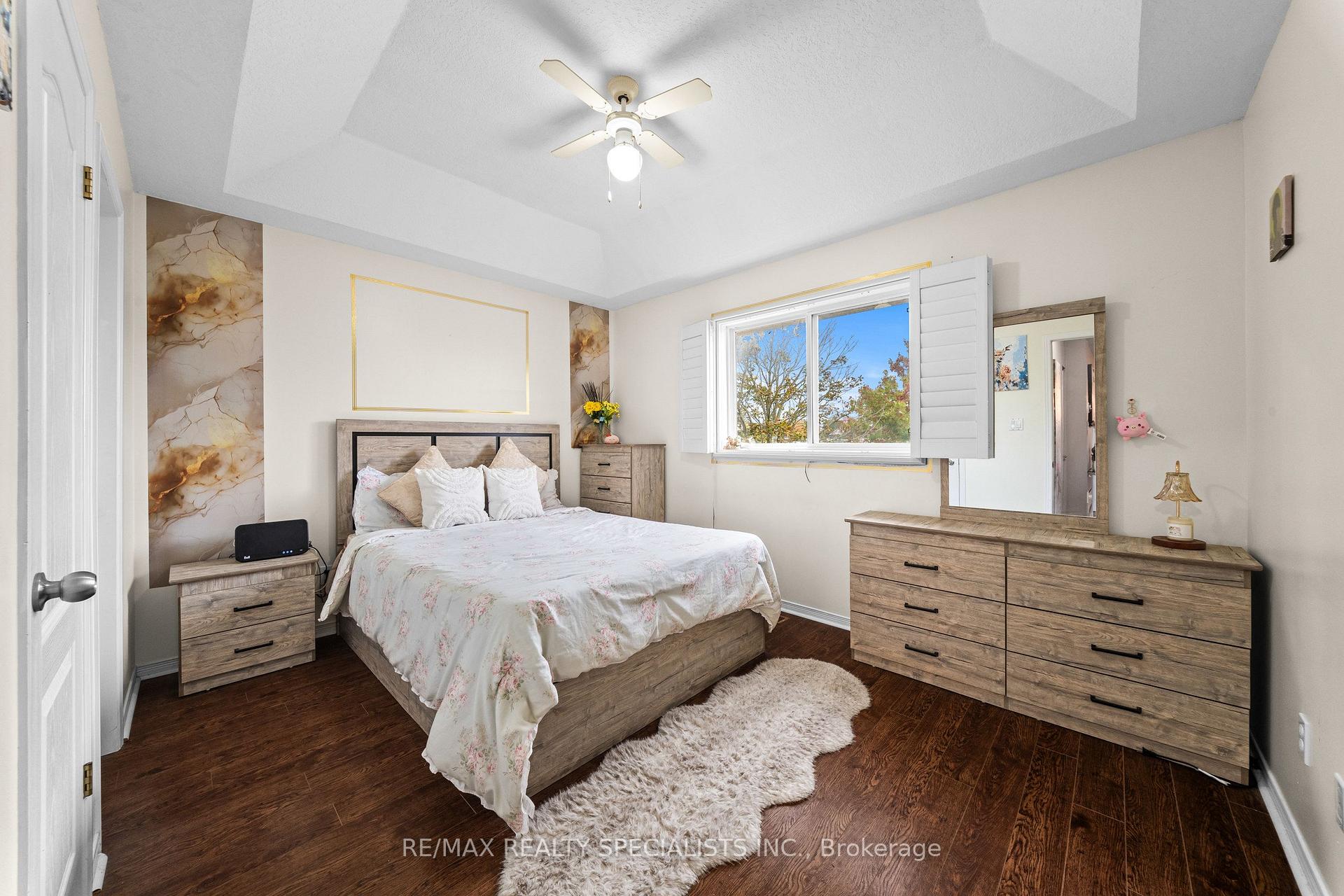Photo 24 of 43 Hunter Road, Orangeville — HOMEH