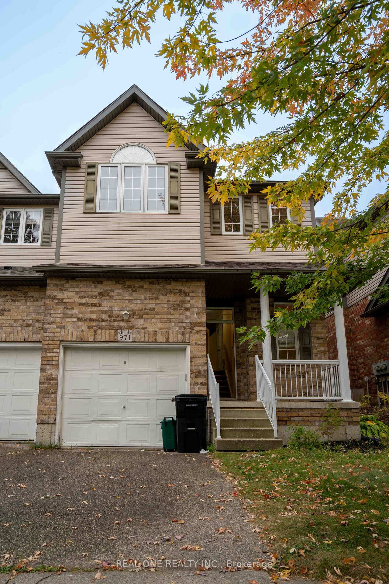 Photo 1 of 971 Creekside Drive, Waterloo, Erbsville/Laurelwood — HOMEH