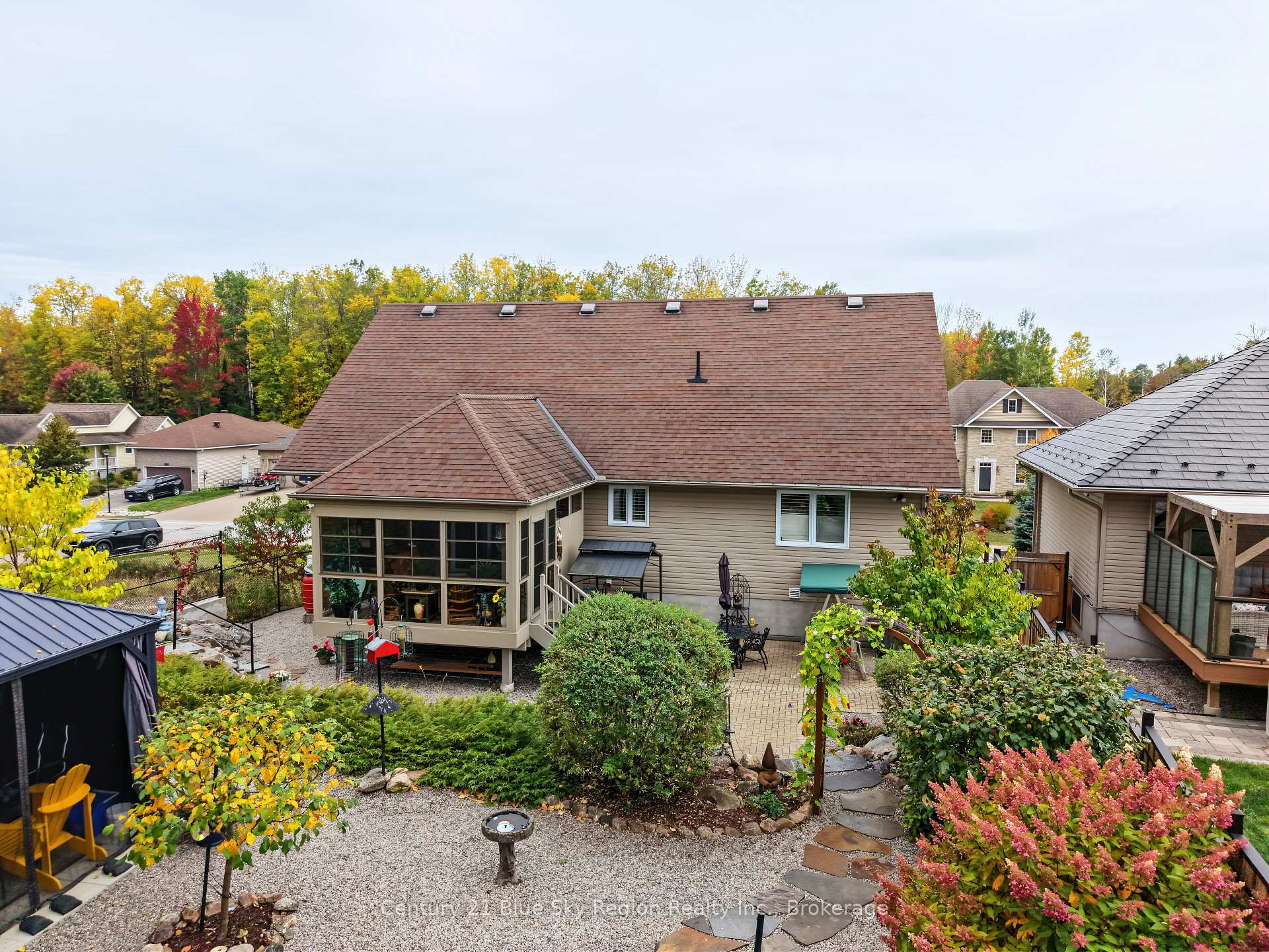 Photo 5 of 224 Osprey Crescent E, Callander — HOMEH