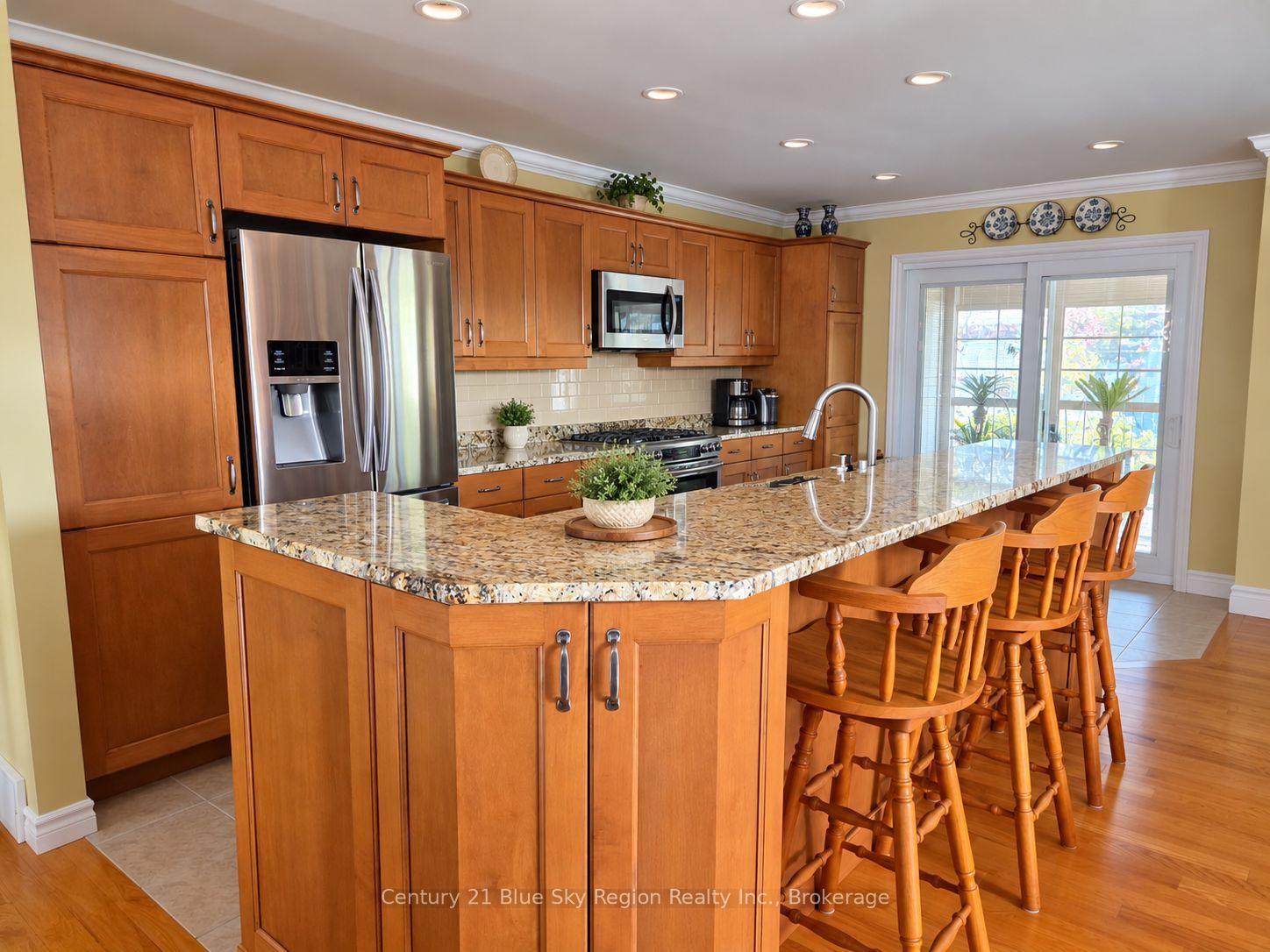 Photo 16 of 224 Osprey Crescent E, Callander — HOMEH